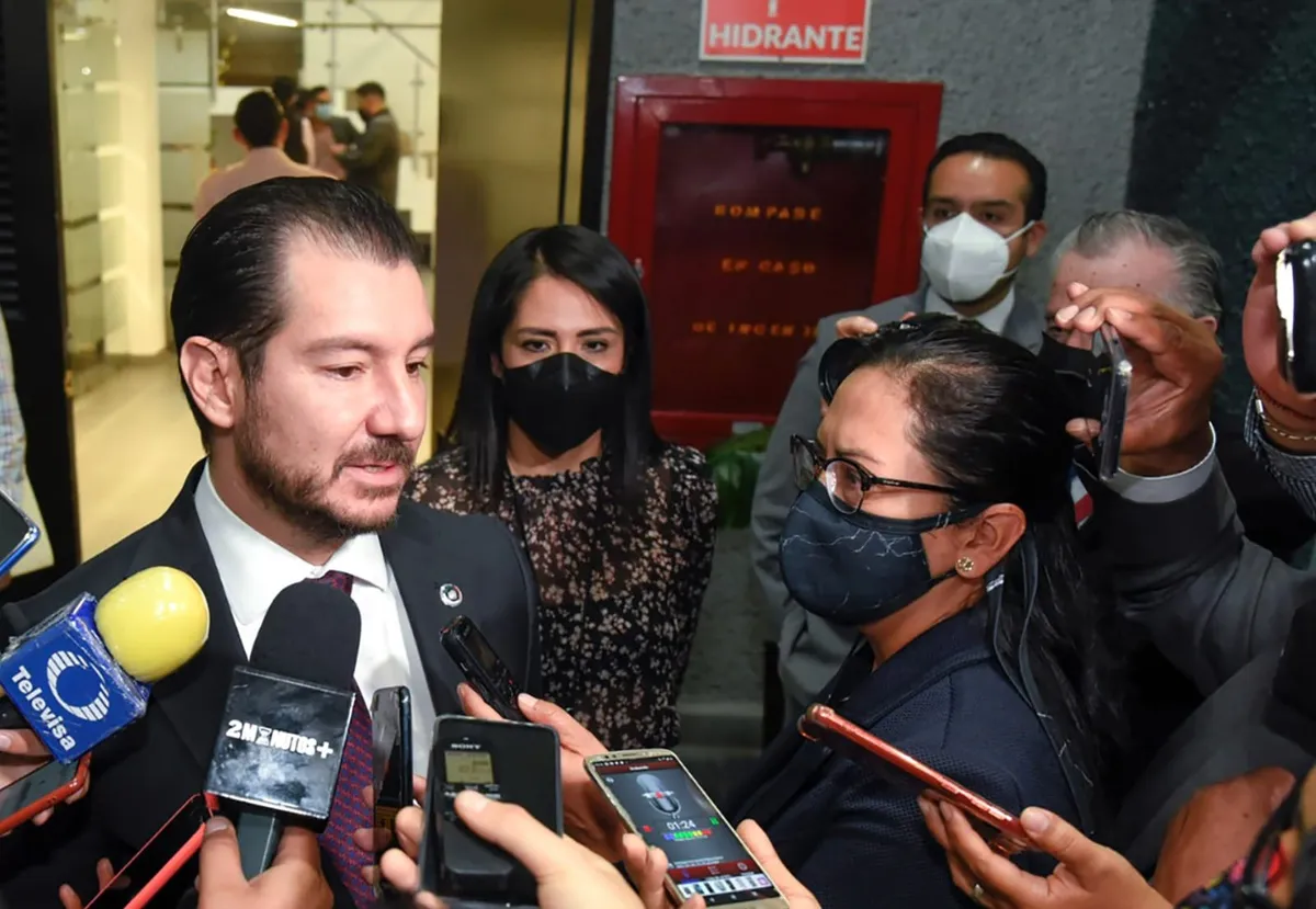 Congreso de Edomex abre centro de acopio para ayudar a Guerrero