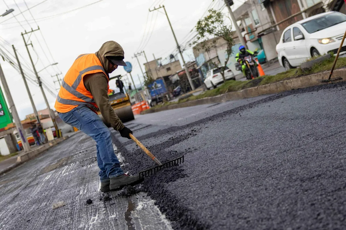 Avanza modernización de avenida Lombardo Toledano en Toluca