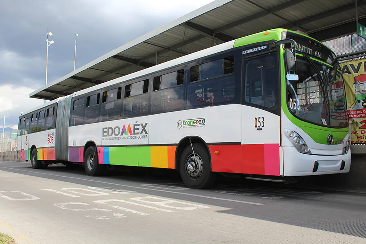 Suspenden servicio del Mexibús por manifestación en Ecatepec