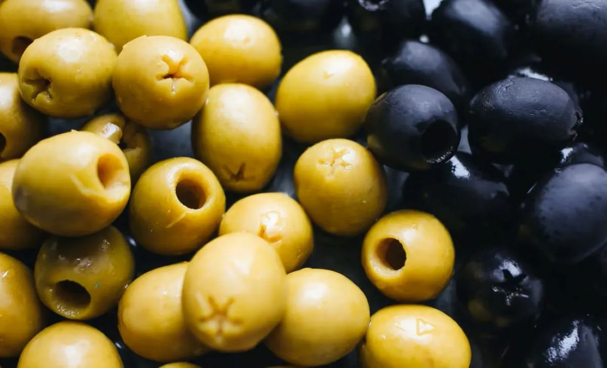 Hace algunas semanas te dimos a conocer cuál eran las bebidas, mejor que el agua, que te ayudan a rehidratarte, pero aunque no lo creas, hay alimentos que también hacen dicha función. Foto: Especial.