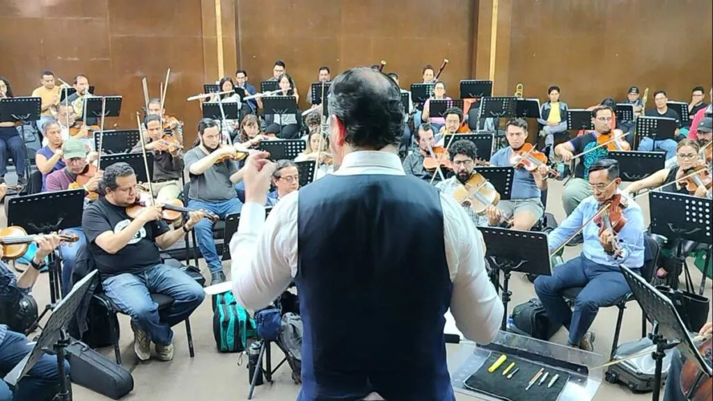 Que se regule la difusión de corridos tumbados y narcocorridos: Gerardo Urbán