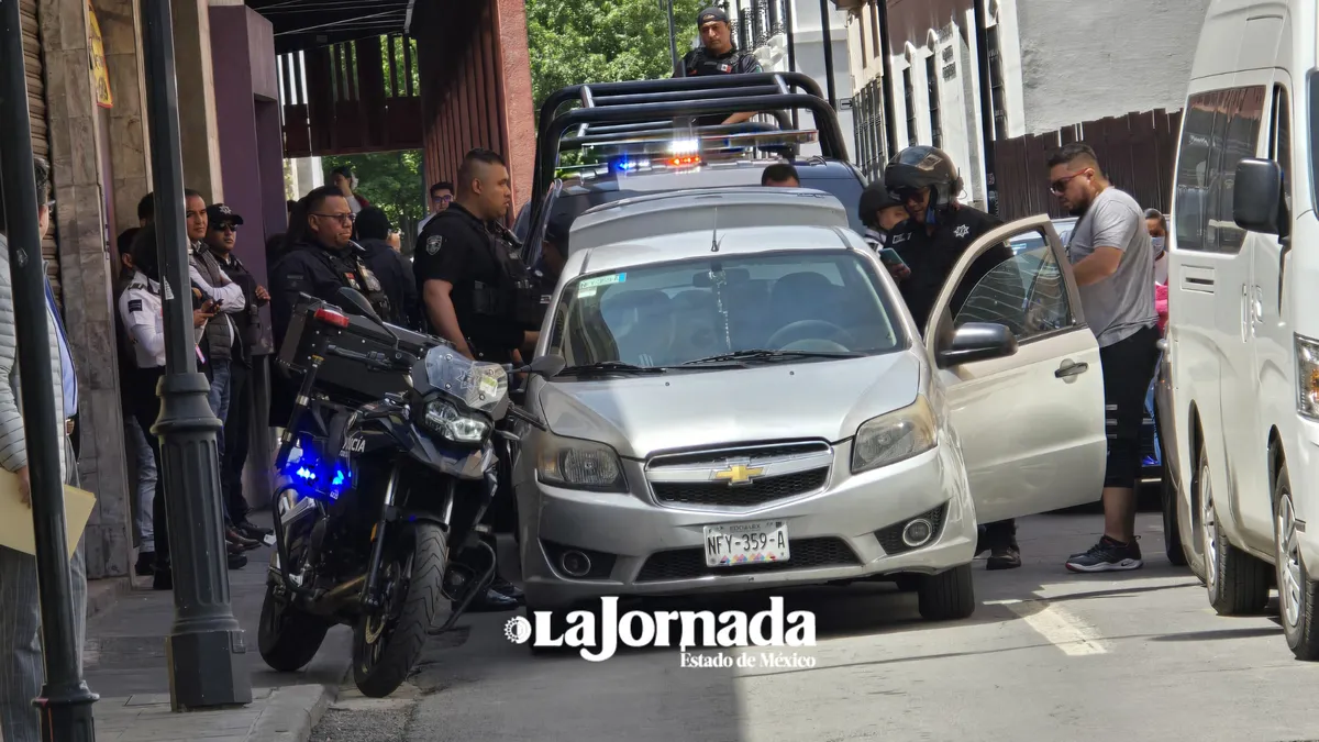 Policía realiza fuerte operativo en el centro de Toluca