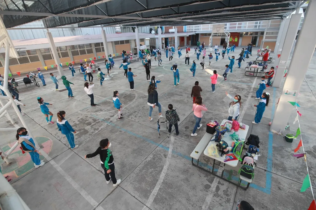 A casi un mes de que las actividades escolares lleguen a su final para niños de educación básica de preescolar, primaria y secundaria en el Estado de México y en todo el país estamos cerca del último puente del ciclo 2022-2023. Foto: La Jornada