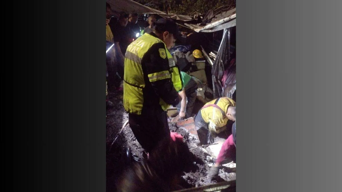 Naucalpan: seis muertos y tres lesionados por desgajamiento de cerro