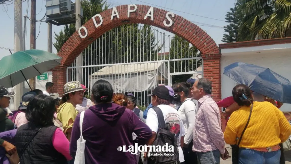 Habitantes de Chimalhuacán claman agua; llevan 15 días sin una gota