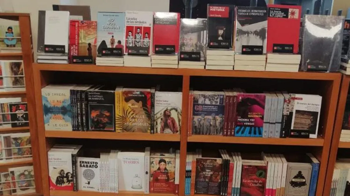 FCE abre librería en Aeropuerto Felipe Ángeles