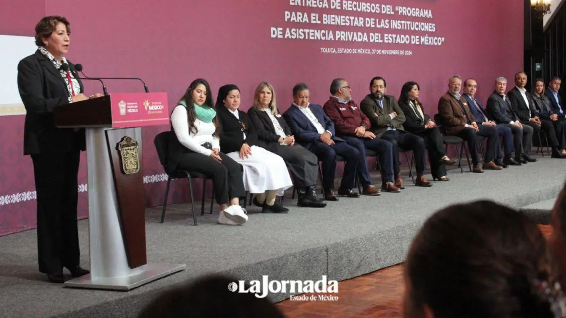Delfina Gómez entrega 9.5 mdp a Instituciones de Asistencia Privada en el Edoméx