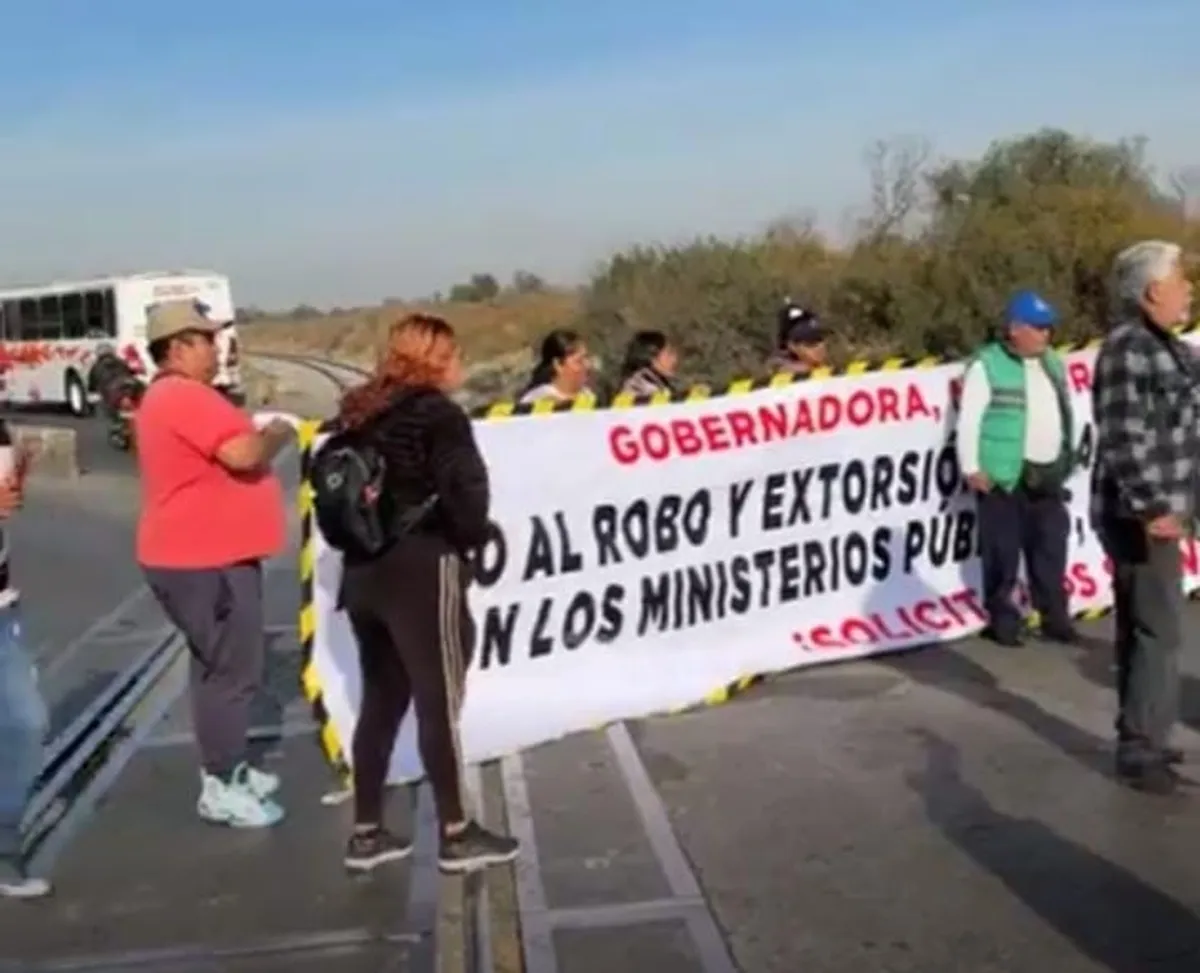 Comienzan bloqueos en la zona oriente del Edomex