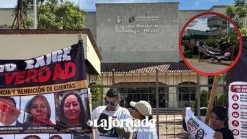 Alcaldesa de Tenancingo acude a audiencia por presunto autosecuestro; habitantes protestan en su contra