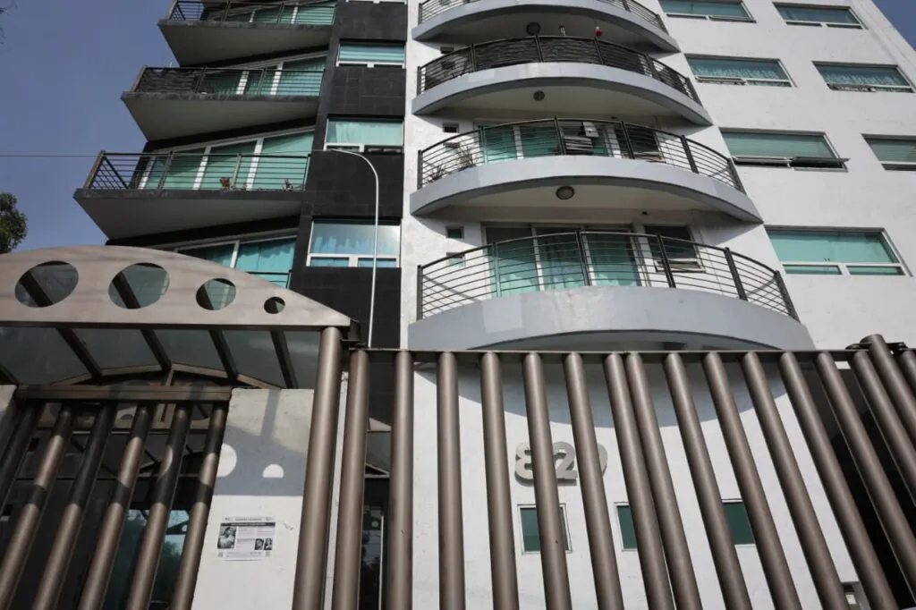 VIDEO | Hallan embolsada a Lupita, fue a una entrevista de trabajo y ya no salió con vida de este edificio en CDMX