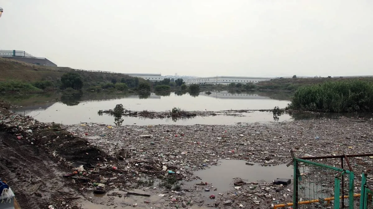 Retiran 40 toneladas de basura en la Presa El Ángulo y refuerzan medidas preventivas