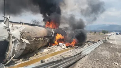 Pipa se incendia tras accidente en la México-Puebla