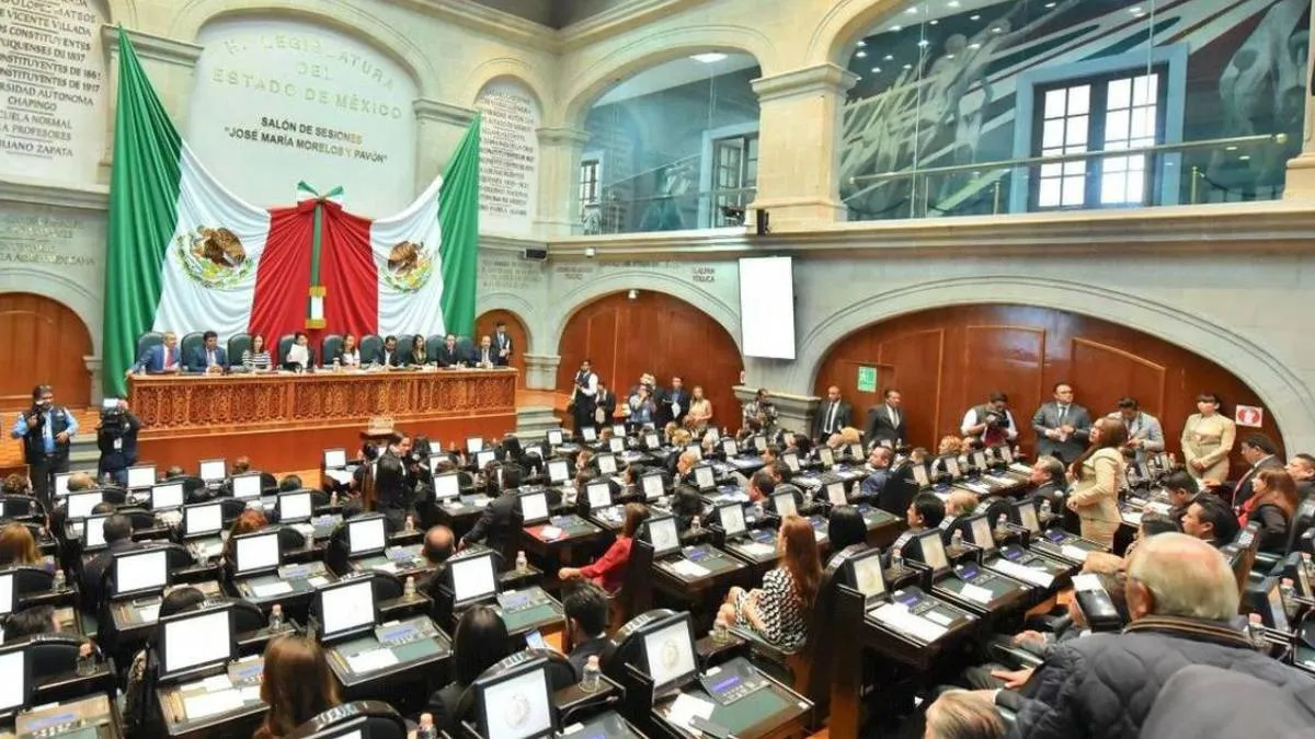 Morena proyecta alcanzar hasta 56 diputados y con mayoría calificada; ofrecerá consensos