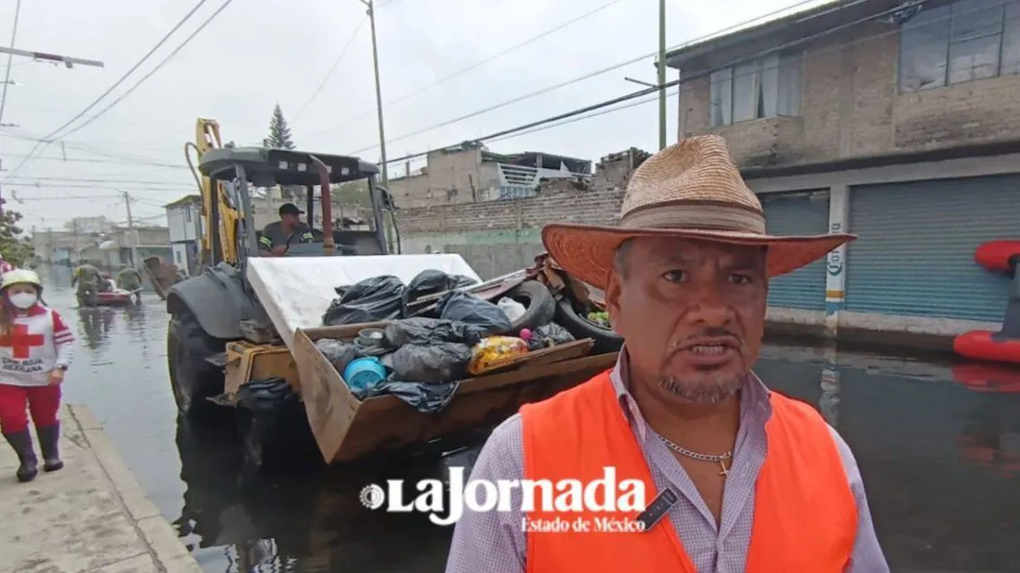 Chalco: retiran hasta 15 toneladas de basura en zona inundada