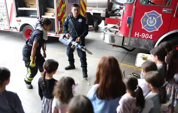 Infantes se convierten en bomberitos de Huixquilucan por un día