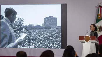 Claudia Sheinbaum destaca honestidad y democracia en homenaje a Cuauhtémoc Cárdenas.