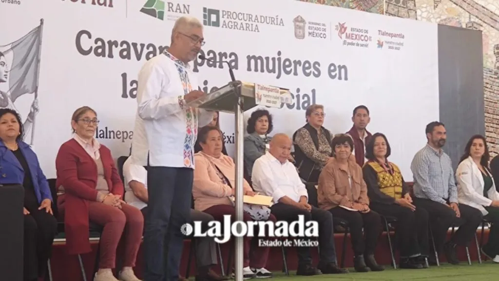 Tlalnepantla entrega títulos de propiedad a mujeres como justicia agraria