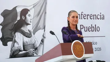 Sheinbaum presentó los resultados de la consulta sobre el uso de celulares en escuelas al iniciar el ciclo escolar 2026-2027.
