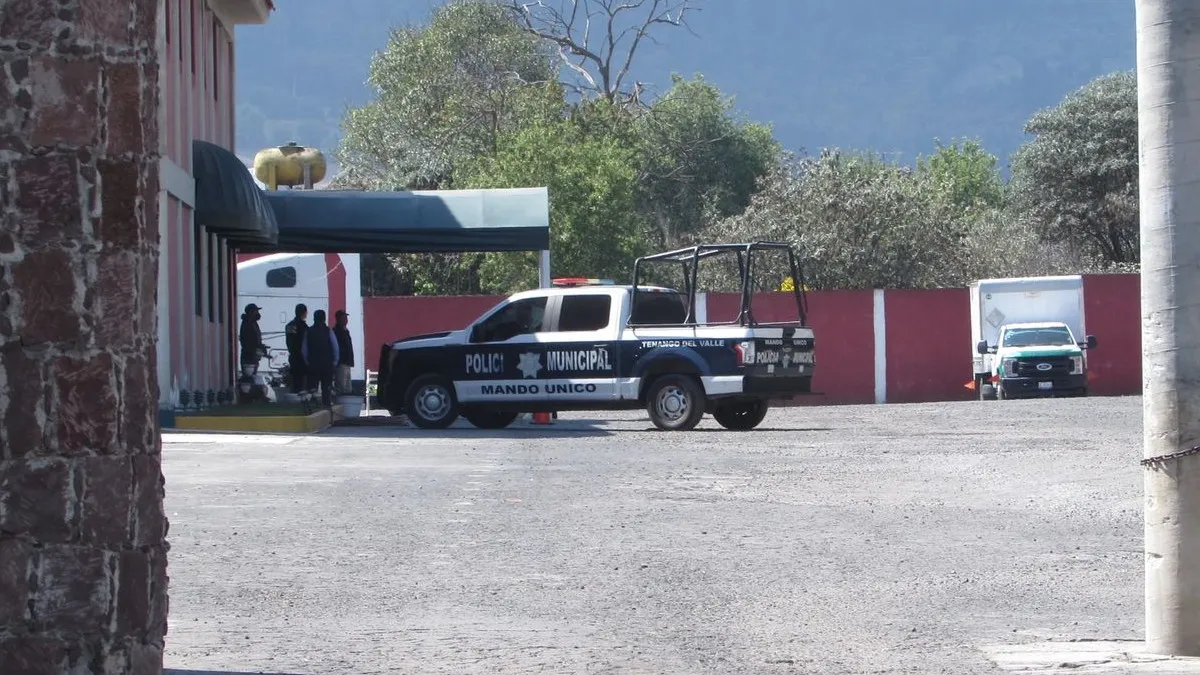 Asesinan a mujer y la localizan en hotel de Tenango del Valle