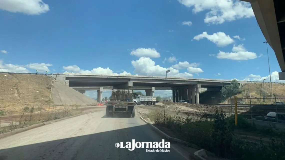 Tultepec: Demandan concluir y rehabilitar vías estatales que conectan al AIFA