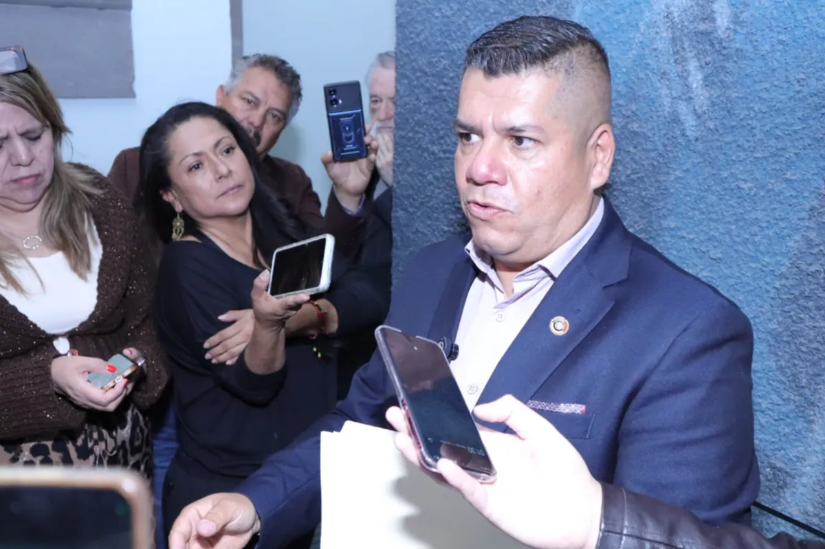 Diputado Isaac Hernández rechaza ser deudor alimentario