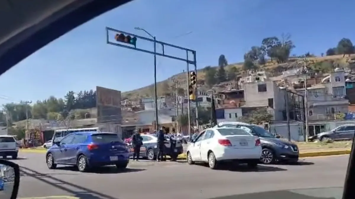 Reportan accidente en Tres Caminos, Toluca hoy 25 de marzo [VIDEO]