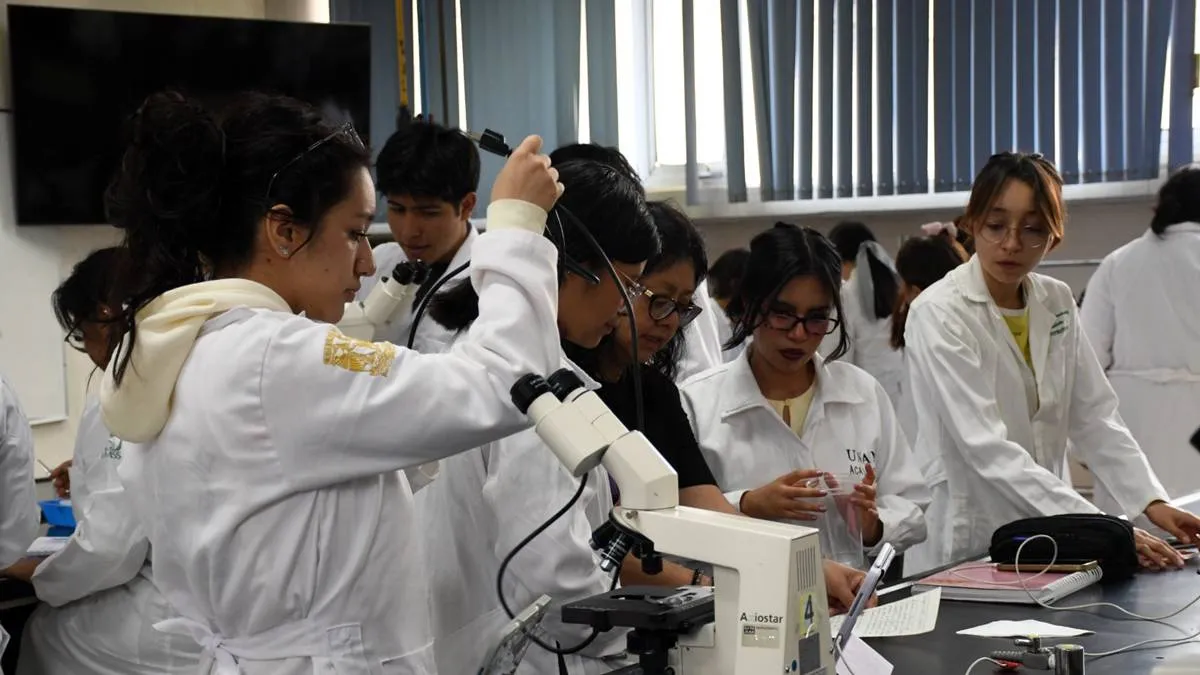 Primera Feria de las Ciencias en Neza