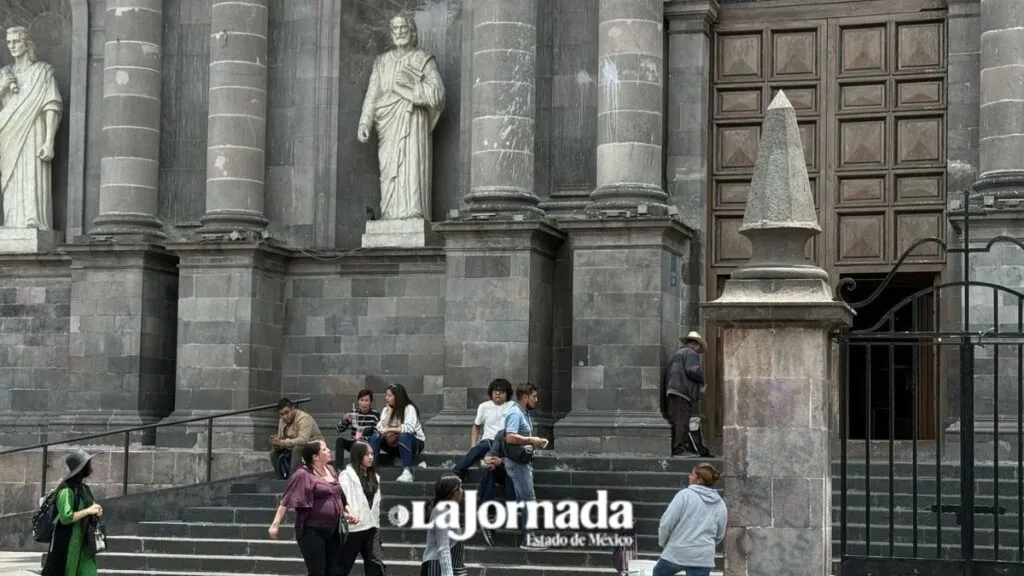 Fieles en Toluca reflexionan sobre el legado del Papa Francisco