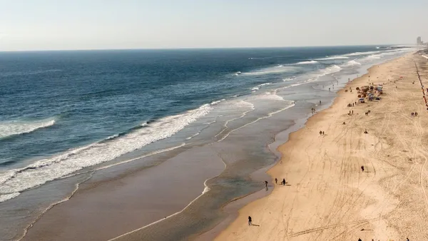 El agua en las costas de Tijuana y Rosarito excede el límite de la norma oficial de 200 enterococos por cada 100 mil litros.