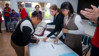 Trabajadores de limpia de Coacalco regresan a terminar sus estudios