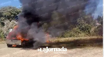 Ocuilan: Queman camión con madera, en protesta por talamontes