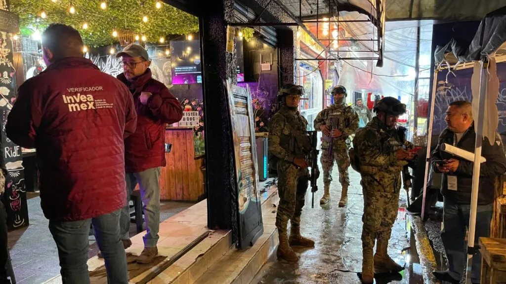 Ecatepec suspende expendios de venta irregular de alcohol