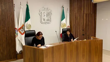 Video: Alcaldesa de Tecámac pide licencia para ir a campaña con Delfina Gómez