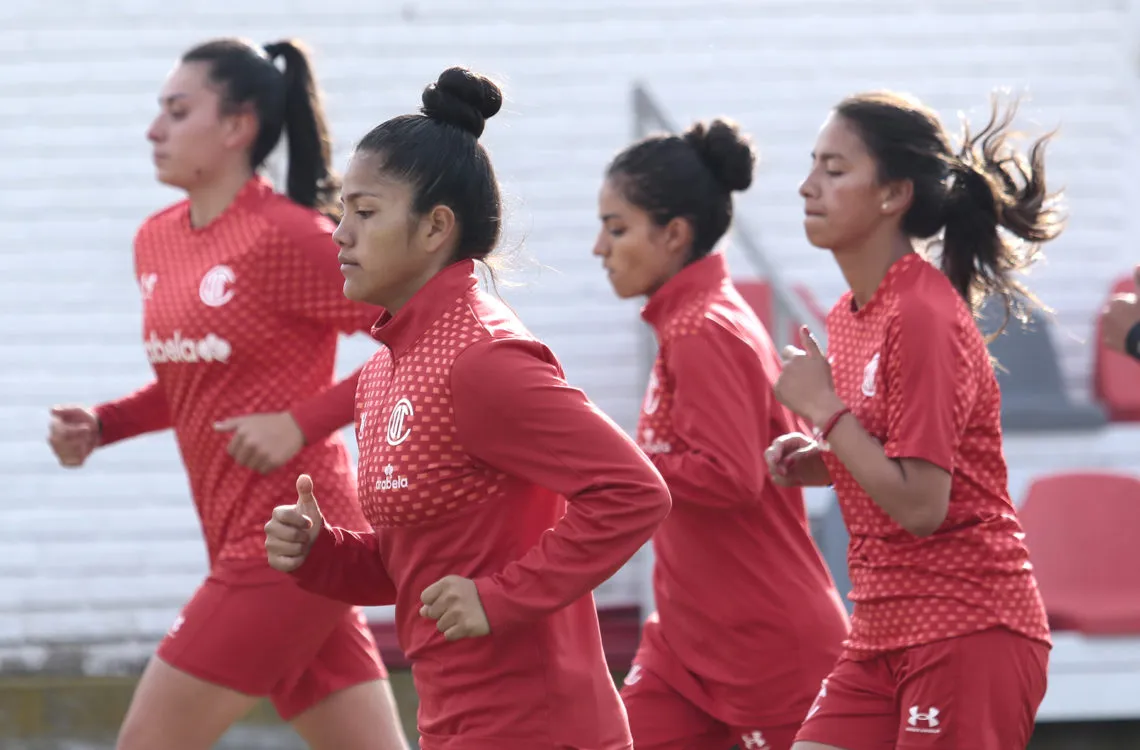 Duelo ante Querétaro, una oportunidad de sacudirse la derrota para las diablas