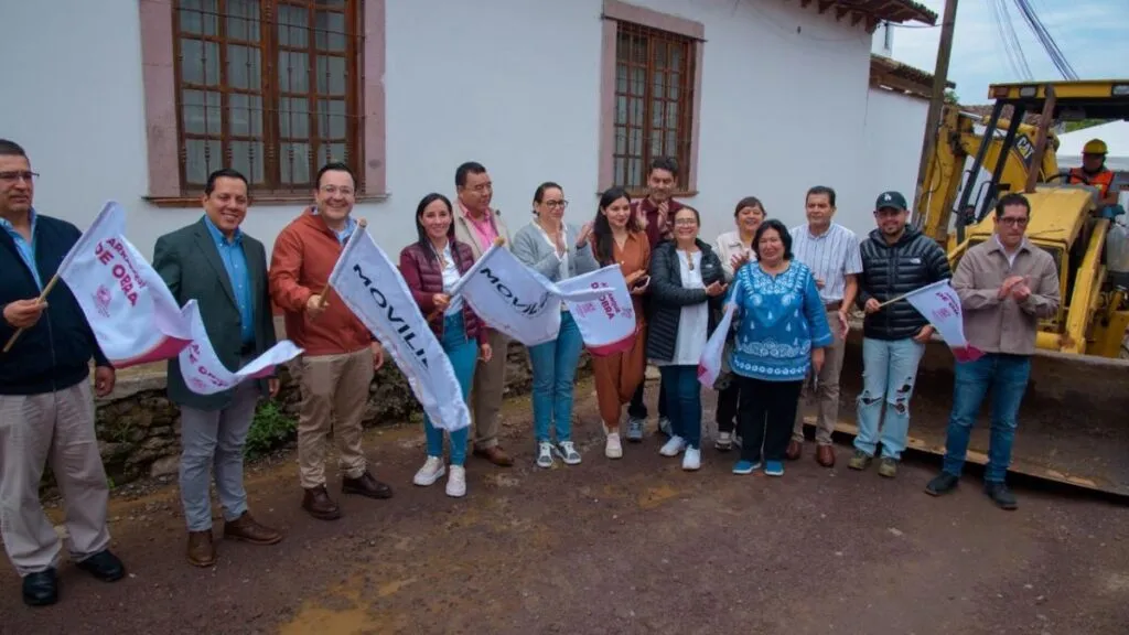 Modernizan Avenida Toluca en Valle de Bravo en beneficio de turistas