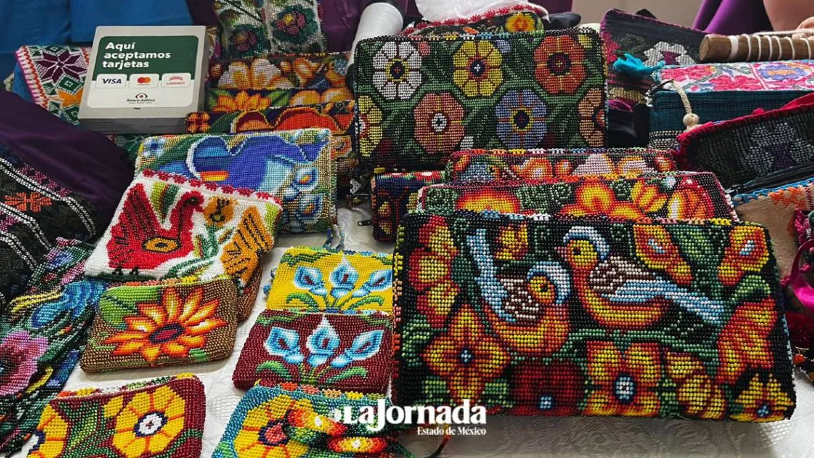 Cinthia Benito, artesana de chaquira que fusiona herencias