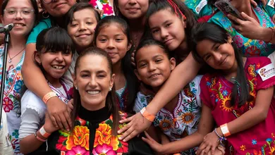 La presidenta Claudia Sheinbaum presentó el primer concurso nacional de coros escolares para impulsar el arte en las escuelas públicas.