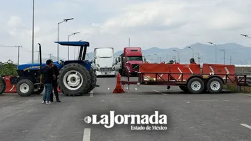 Rutas alternas sigue bloqueo en carretera al AIFA