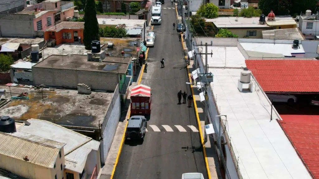 Con pavimentación y agua por la red, la transformación se siente en Ecatepec
