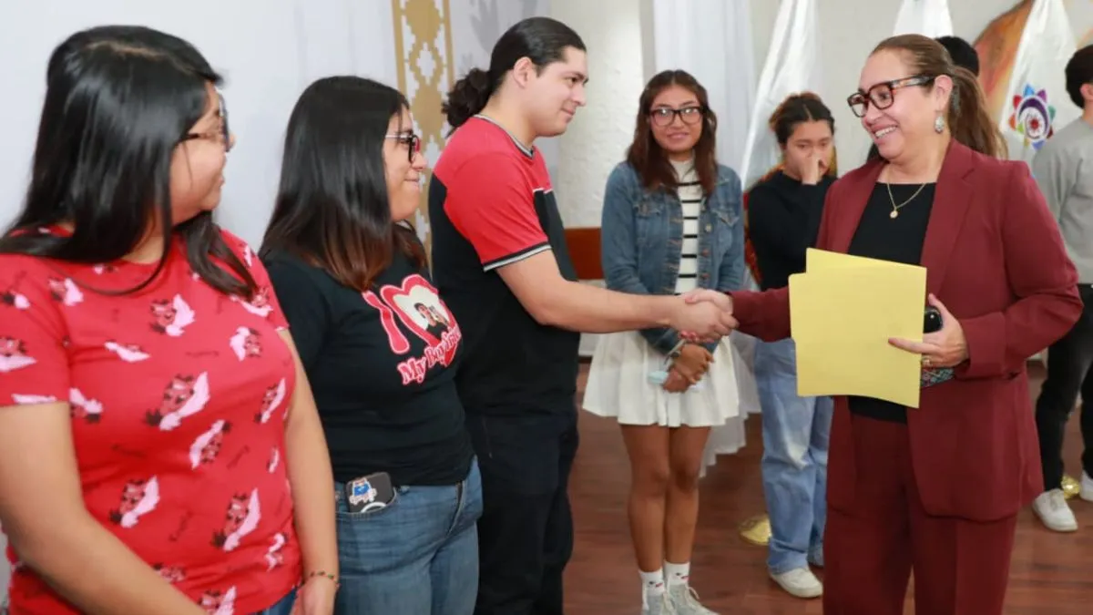 Ecatepec: 5 mil estudiantes universitarios recibirán becas para pasajes