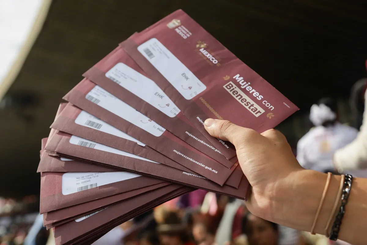 Gobierno de Delfina Gómez cerca del millón de beneficiarios con programas sociales
