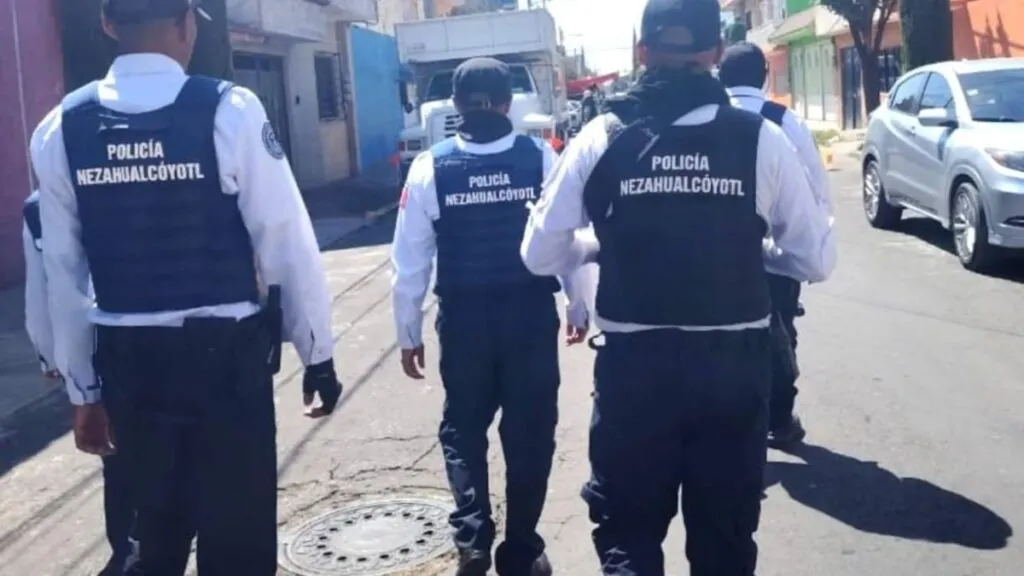 UNAM imparte curso de inglés a policías de Nezahualcóyotl