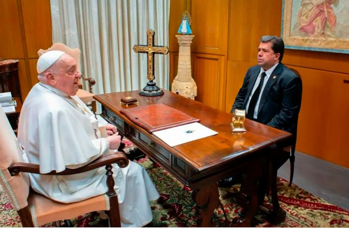 Se reúne el diputado Pedro Haces con el Papa Francisco
