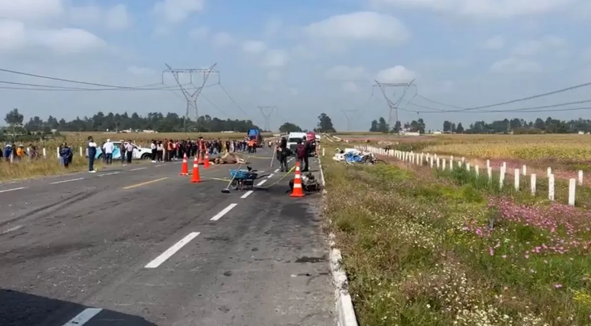 Toluca: Choque en la Toluca- Valle de Bravo, deja 5 occisos