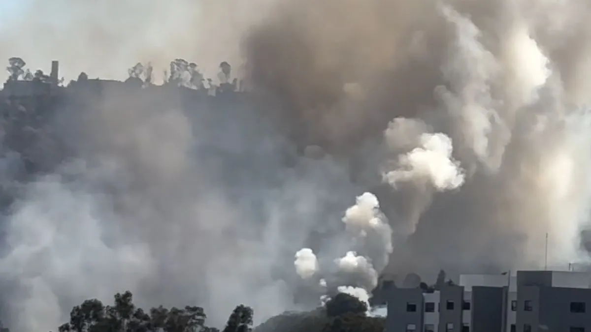 Bomberos atienden incendio en Atizapán