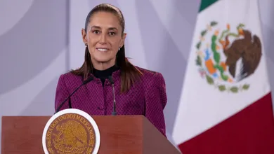 Claudia Sheinbaum adelantó que el Paquete Económico buscará reducir la evasión fiscal y fortalecer el control sobre el pago de impuestos.