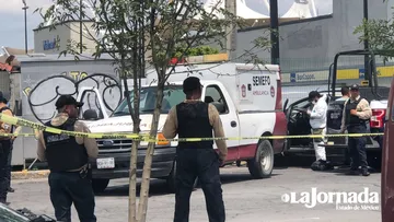 Asesinan a balazos al conductor de una camioneta en Tecámac