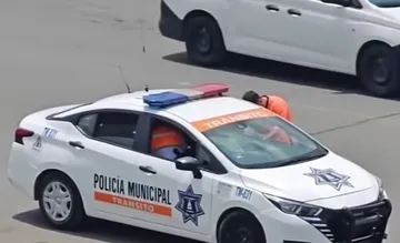 Crecen denuncias en video contra policías de Ixtapaluca por abusos, extorsión y siembra de evidencia