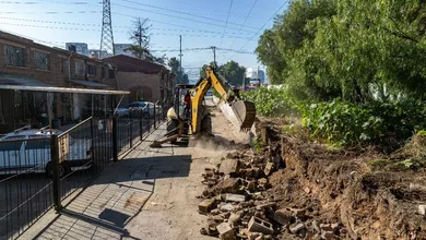 Las obras para reconstruir el muro de contención en Coacalco, iniciaron hace dos semanas y actualmente llevan un 20% de avance.