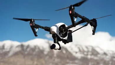 Establece penas severas para el uso de drones con fines delictivos.